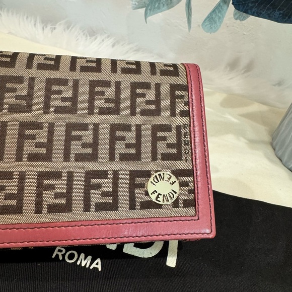 FENDI Zucchino Canvas Pink Leather Bifold Wallet with Fendi dust bag - Picture 11 of 16